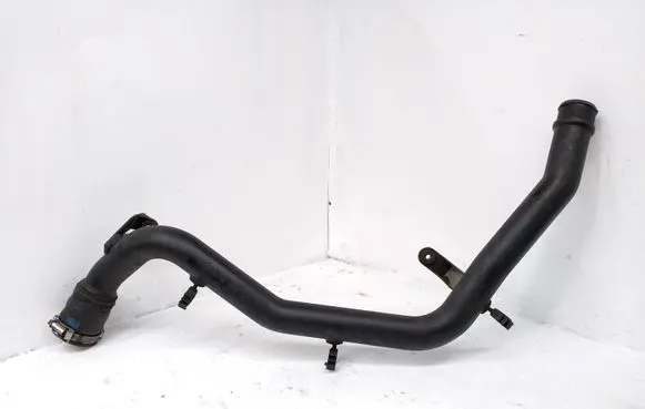 Audi Q7 4L Intercooler hose/pipe 7L6145795S 7L6145770M
