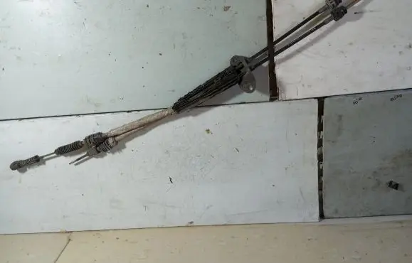 Volkswagen Sharan Gear shift cable linkage 7M3711874B