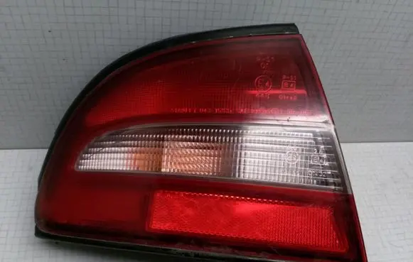 Mitsubishi Galant Rear/tail lights 0431593L