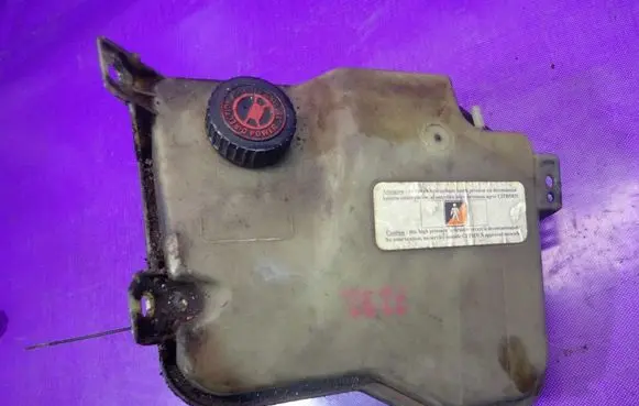 Citroen C5 Power steering fluid tank/reservoir 9636068780