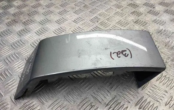 Volvo XC90 Rear/tail light trim molding 30698133