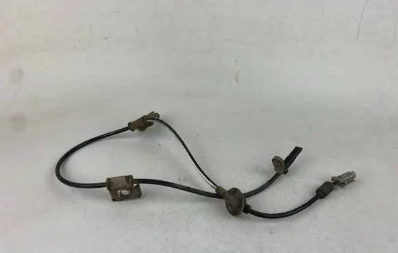 Subaru Outback ABS brake wheel speed sensor 27540AG10
