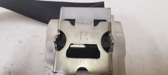Opel Vectra C Rear seatbelt 13120718F