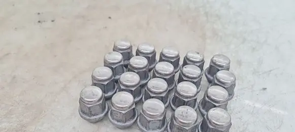 Opel Astra J Nuts/bolts