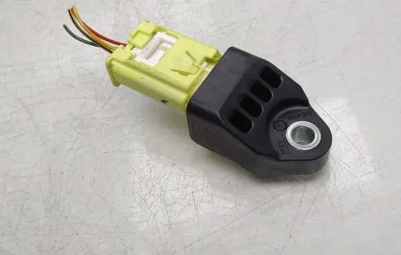 Toyota Yaris XP210 Airbag deployment crash/impact sensor 8983102140