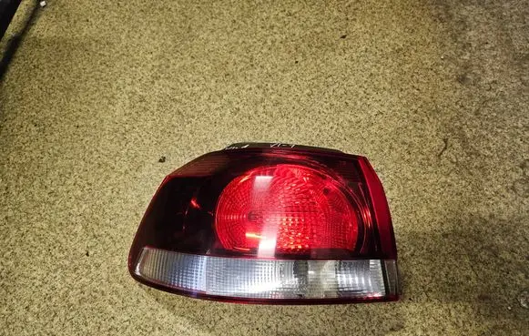 Rear/tail lights