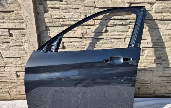 BMW X1 F48 F49 Front door 029A125H26