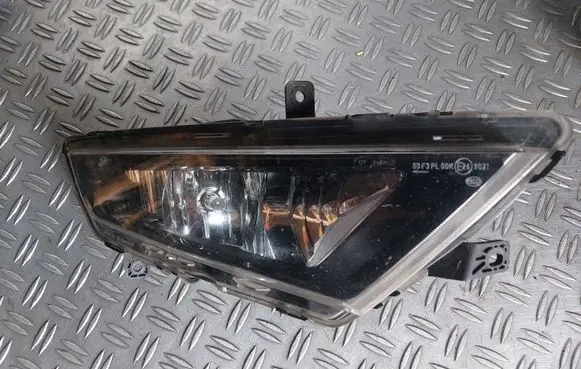 Seat Ibiza IV (6J,6P) Front fog light 17958802