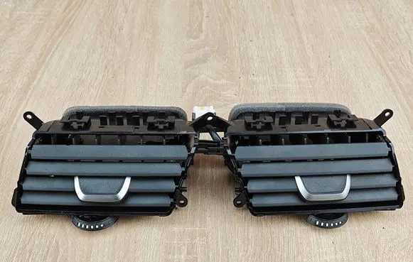 BMW 5 G30 G31 G38 Dash center air vent grill 9329579