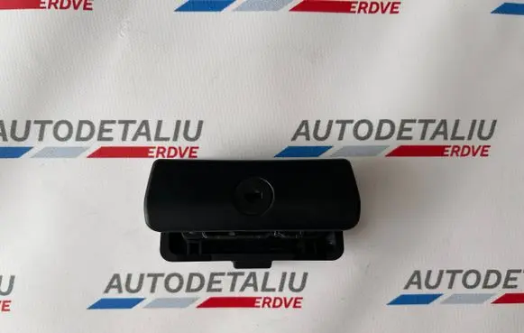BMW 3 E90 E91 Glove box handle 8163017 8163018
