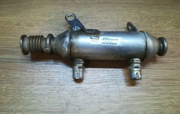 Peugeot 807 EGR valve cooler 9640843480