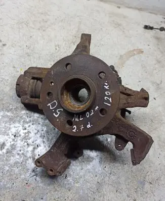 Mercedes-Benz ML W163 Rear wheel hub