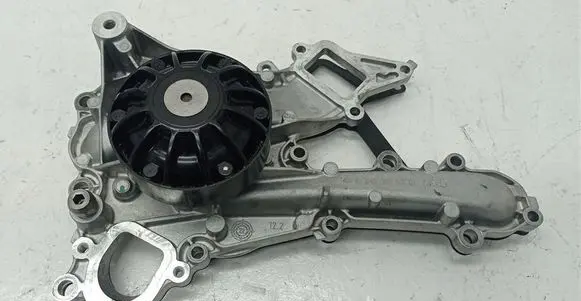 Mercedes-Benz GLC X253 C253 Water pump