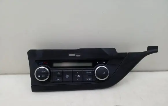 Toyota Auris E180 Air conditioner control unit module 5590002790