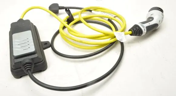 BMW 3 G20 G21 Battery charger (optional) 7827897