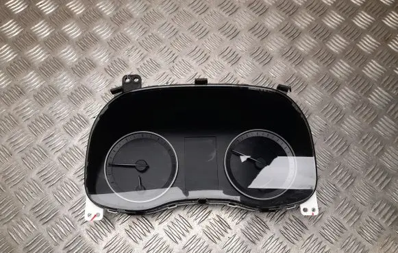 Hyundai Tucson TL Speedometer (instrument cluster) 94013D7241