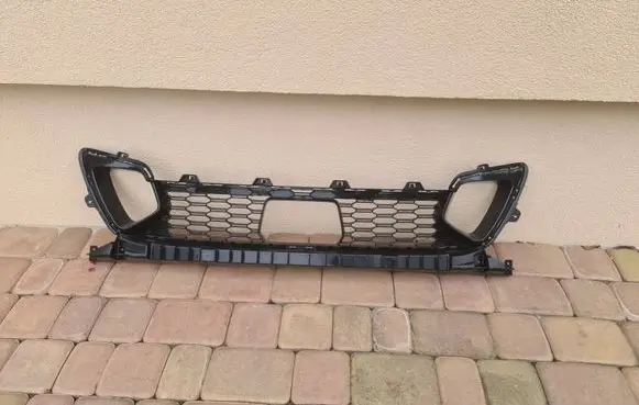 BMW 2 F44 Front bumper lower grill 8075480 16523410