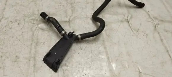 Volvo XC90 Engine coolant pipe/hose 31493273