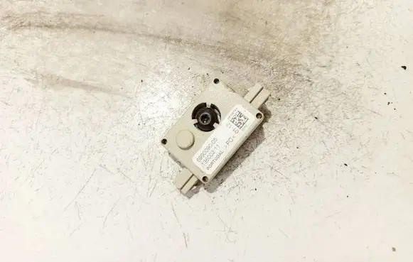 BMW 3 E90 E91 Antenna control unit 699009005 13600211