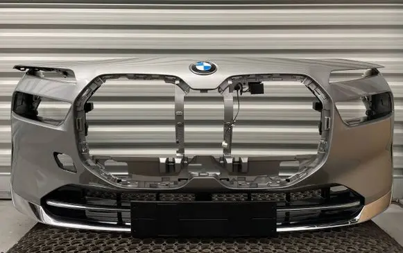 BMW 7 G70 Front bumper
