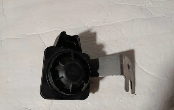 Audi A3 S3 8V Alarm system siren 5Q0951605A