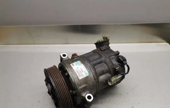 Opel Insignia A Air conditioning (A/C) compressor (pump) 13232307 P13232307