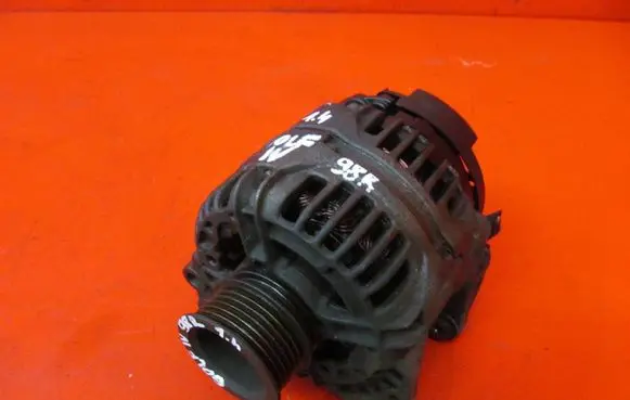 Volkswagen Golf IV Generator/alternator 028903028D 0124325003