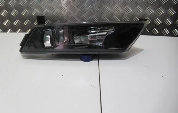Skoda Superb B8 (3V) Front fog light 3V0941700 011836020024808