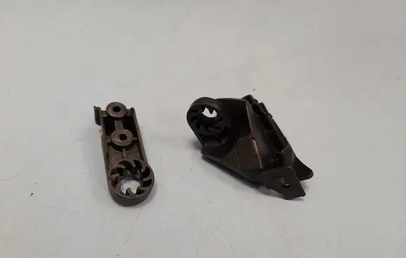 Mercedes-Benz S W221 Headlight/headlamp mounting bracket A2218201414 2218201414