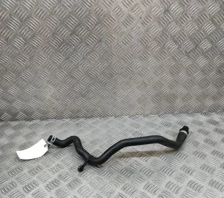 Volvo XC40 Engine coolant pipe/hose 32138731