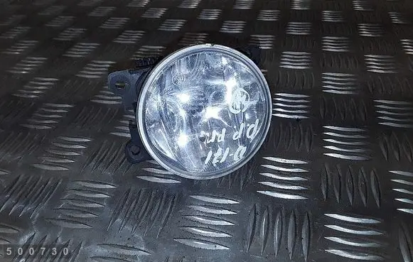 Peugeot 208 Front fog light 9675450980