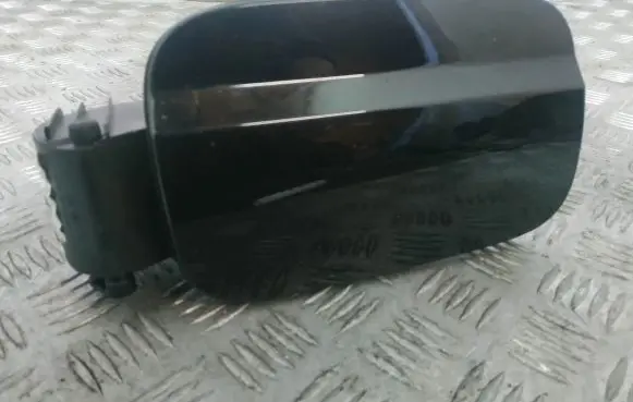 Mercedes-Benz C W204 Fuel tank cap A2047500103