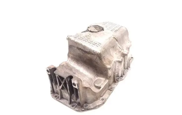 Volkswagen Golf V Oil sump 03C103603J