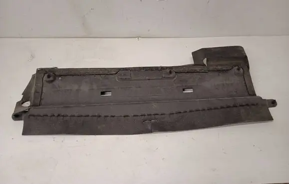 Chevrolet Volt I Radiator trim 