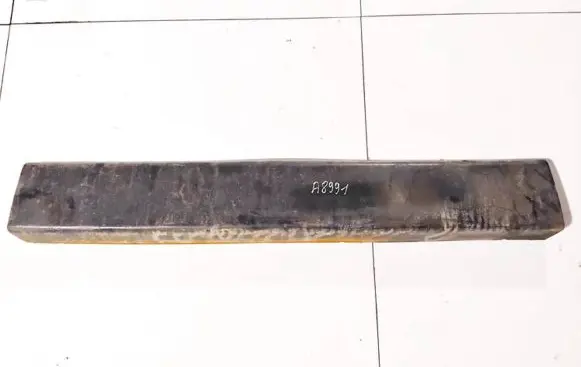 Rear bumper trim bar molding