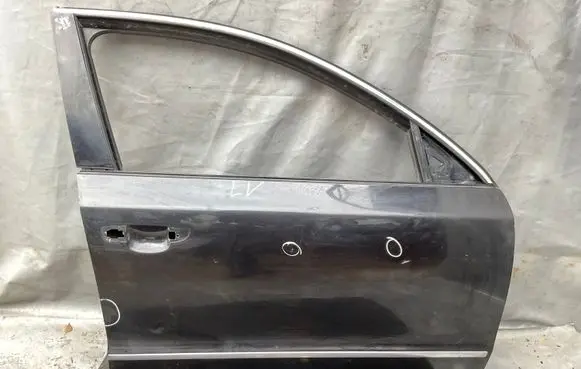 Skoda Superb B6 (3T) Front door 3T0831312C 3T0831312