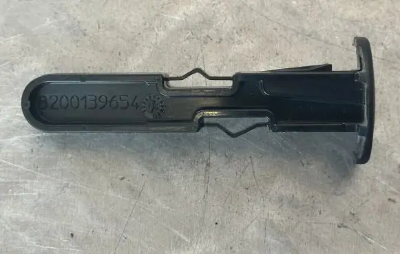 Renault Megane III Radiator support slam panel bracket 8200139654