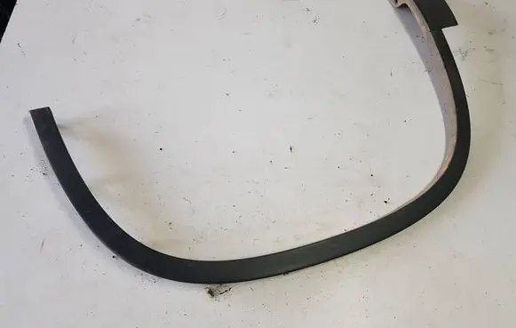 Volkswagen Tiguan Front arch trim