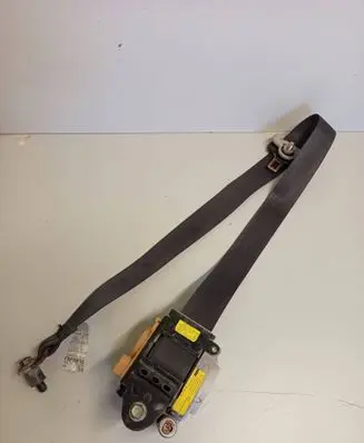 Subaru Impreza II Front seatbelt TKAH2ES116