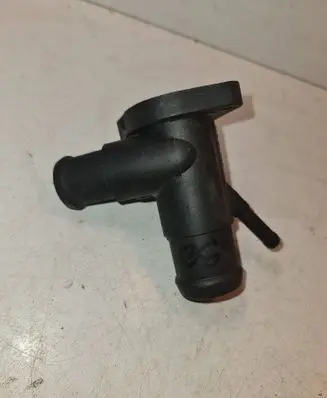 Engine coolant pipe/hose