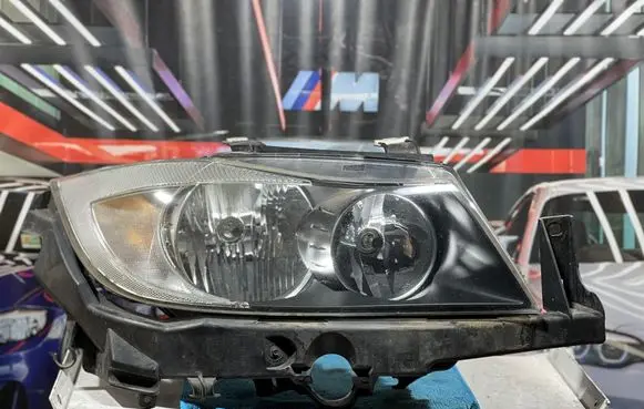 BMW 3 E90 E91 Headlight/headlamp 6942722