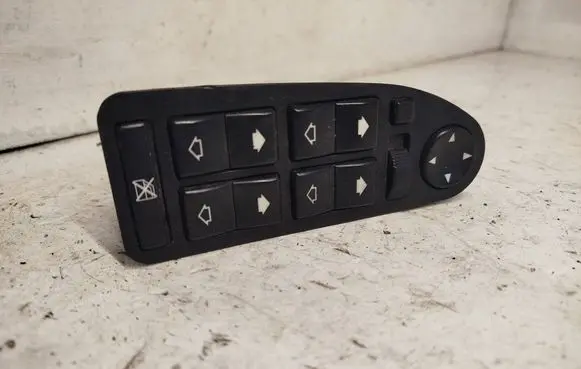 BMW 5 E39 Electric window control switch 6904339 865889