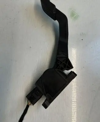 Peugeot 207 Accelerator throttle pedal 0280755084