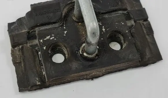 Mercedes-Benz ML W164 Loading door lock loop/hook striker A1647400132