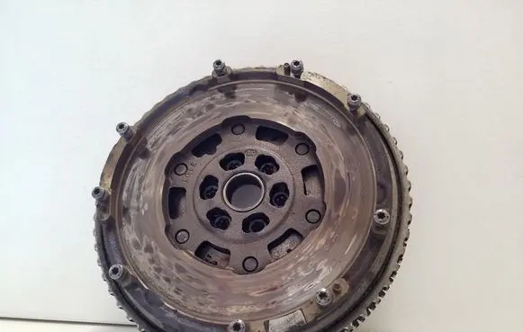 Nissan Qashqai J12 Dual mass flywheel 123104593R
