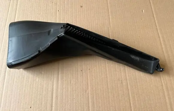 Audi A4 S4 B9 Air intake duct part 8W0129618F