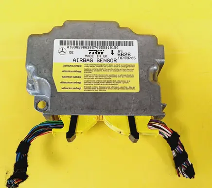Mercedes-Benz B W245 Airbag control unit/module A169820662 Q36626