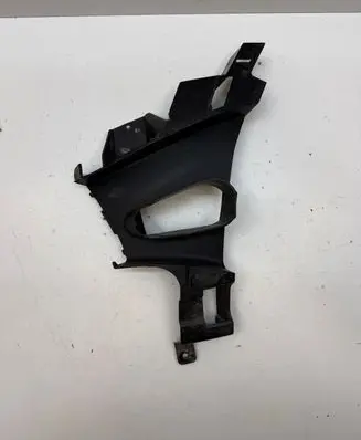 Land Rover Range Rover Velar Fender mounting bracket J8A217E951AB