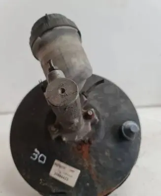 Volvo S40, V40 Brake booster 30884423