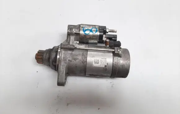 Volkswagen Golf VII Starter motor 02M911024B